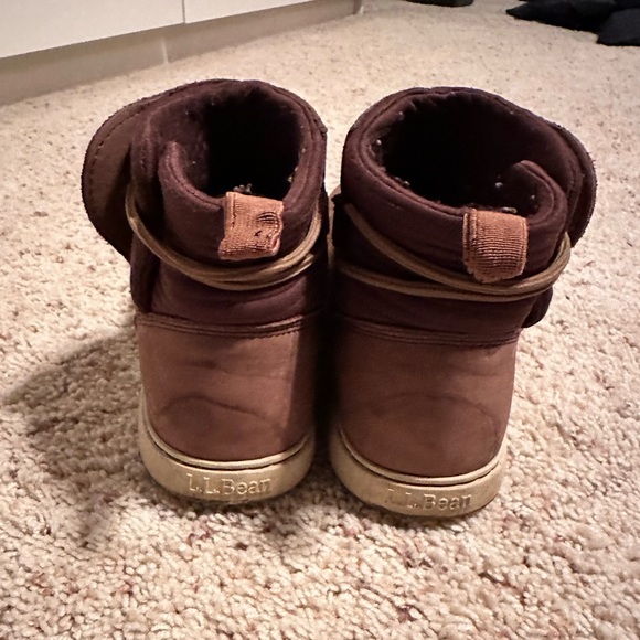 L.L. Bean Mountainside Toggle Boots - Picture 4 of 4